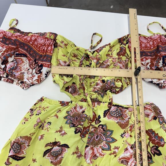 Free People Jumpsuit Womens Medium Bali Citrus Skies Boho Floral Wide Leg - Picture 9 of 11